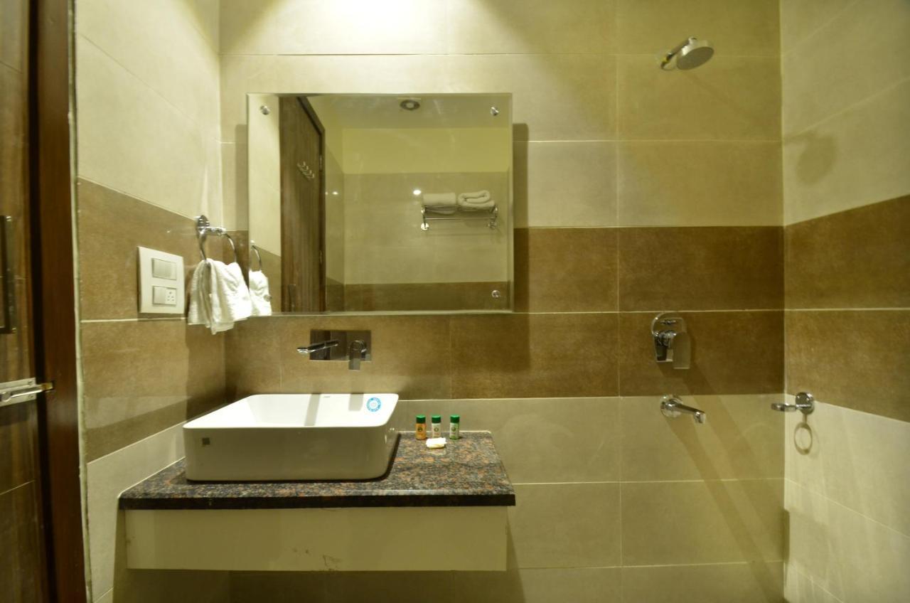 Capital O 8510 Welcome Inn Amritsar Zewnętrze zdjęcie